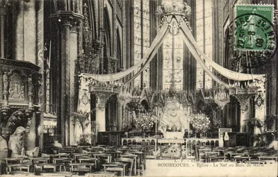 BONSECOURS - Igreja - A Nave no Mês de Maria
