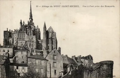 Abbaye du Mont Saint-Michel — Vue à l'est prise des remparts — Éditeur V. B. Pot.