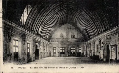 Rouen — A Sala dos Passos Perdidos do Palácio de Justiça — ND