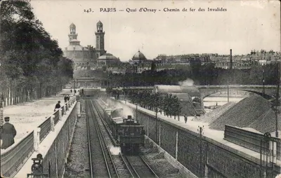 Paris — Quai d'Orsay — Chemin de fer des Invalides — Éditeur : Magasins Réunis, n° 243