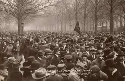 Manifestação em homenagem a Jaurès — 6 de abril de 1919 — Avenida Henri Martin