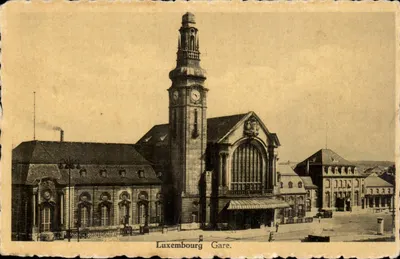 Luxemburgo Estação — vista da estação com seu imponente sino de relógio — editor Messageries Paul Kt. n° 10