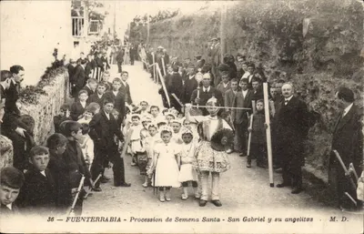 Fuenterrabia — Procession of Semena Santa - San Gabriel y su angelitas — M.D.