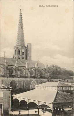 Sinagoga de MIREPOIX — vista da igreja com arco coberto — E. Sarrailis