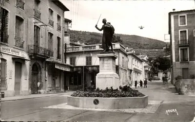 Le Vigan (Gard) — Estátua do Cavaleiro d'Assas — Éditions ARGRA