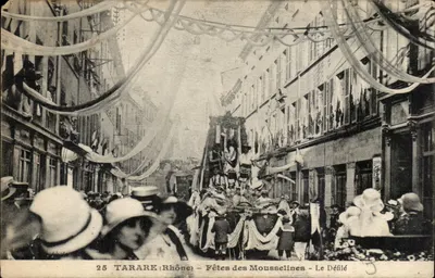 Tarare (Rhône) — Festas das Mousselines — O Desfile