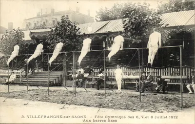 VILLEFRANCHE-sur-SAÔNE — Festa de ginástica dos dias 6, 7 e 8 de julho de 1912 — Nas barras fixas
