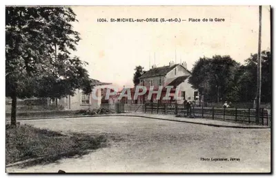 St-Michel-sur-Orge (S.-et-O.) — Praça da Estação — Foto Leprunier, Juvissy