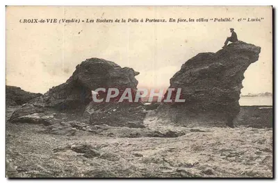 Croix-de-Vie (Vendée) — Os Rochos da Pelle em Porteaux. Em frente, as vilas « Paisible » e « Lucia » — N.P. Editor, Croix-de-Vie
