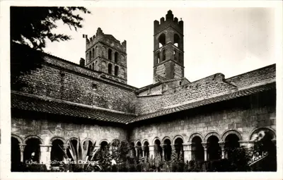 Elne — O Claustro dos Sinos — Editor Narbo