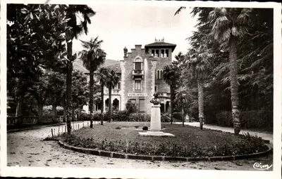 Arles-sur-Tech (Pyr.-Or.) — Hotel de Ville — Photo Combier Macon