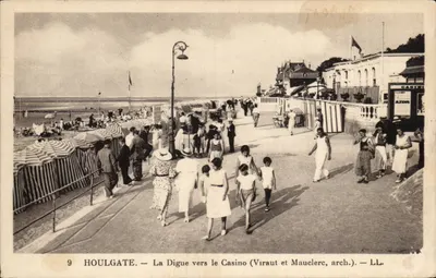 Houlgate — La Digue em direção ao Casino (Viraut e Maucerc, arq.) — LL.