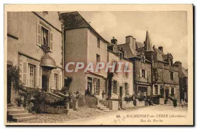 Rochefort-en-Terre (Morbihan) — Rue du Porche — editor A. Rard, n° 56
