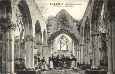 Pont-l'Abbé — Interior das Ruínas da Igreja de Lambourgeois — Coleção Villard, Quimper