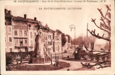 Saint-Gaudens - Rue de la Sous-Préfecture. Avenue de Toulouse. - P. X. - A Alta Garonne Ilustrada