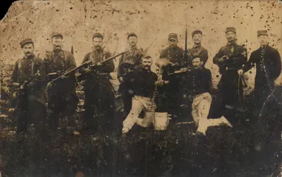 Groupe de soldats — Époque inconnue — Carte postale
