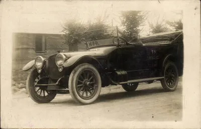 Automóvel — veículo automotor — editor desconhecido, número de série não visível