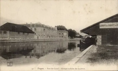 Troyes - Port du Canal - Groupe scolaire des Jacobins — Compagnie du Canal — éditeur NANCY