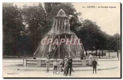 Troyes - La Fontaine Argence — Collection T. G.