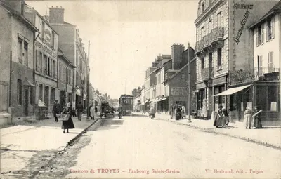 Environs de TROYES — Faubourg Sainte-Savine — V° Bertrand, édit., Troyes