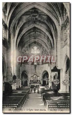 Troyes — A Igreja de São Martinho — A Nave — Li.