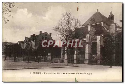 Troyes — Igreja de São Nicolau e Boulevard Victor-Hugo — edição Ch. Gilly