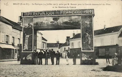 Milly (S.-et-O.) - O Portique (14 de Julho de 1907), pintado por M. Brisset para o Comitê Comercial das Festas e os Membros do Comitê