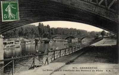 Charenton — O Ponte, a Ilha e a fileira dos Barcos de Pesca — E.M. n°971