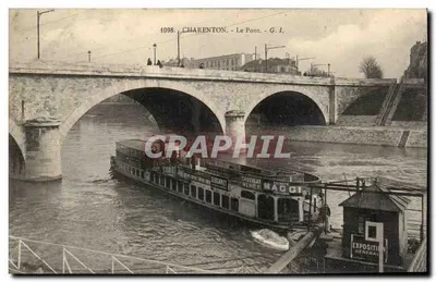 Charenton - O Ponte - G.I. — Ponte de arcos sobre a Sena com barco publicitário Maggi — n° 1098