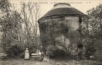 Pantin - La Saigneurière - Le Pigeonnier — E.M.