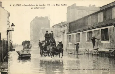 Clichy — Inundações de Janeiro de 1910 — a Rue Martre um enterro