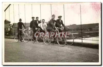 Ciclistas sobre um ponte — Taintigny, 1914 — Carte postale anonyme