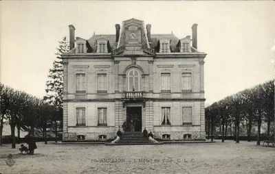 Arpajon — O Hotel de Ville — C.L.C. n°16