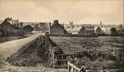 Mauchline z Hill Cop — widok wsi — wydawca nie widoczny, nr serii 22560