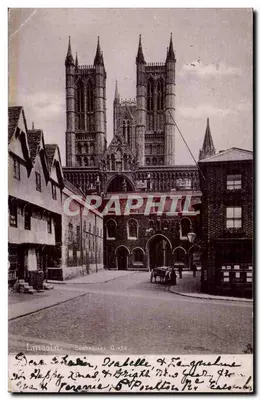Limois-en-Beauce — Exchequer Gate — editor: Silverette & Sons