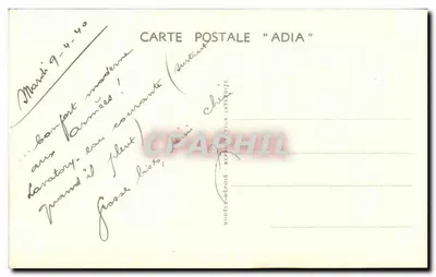 Banheiro ocupado — caricatura — editor Cass — Verso