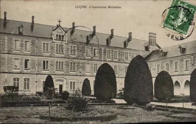 Luçon - Instituição Richelieu — Edição das Novas Galerias, n° 41