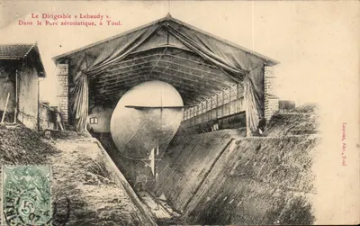 Das Luftschiff « Lebaudy » — Im Luftschiffpark, Toul — Laurent, Verlag, Toul