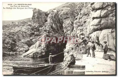La Pointe-du-Raz — Le Port de Bésitrée, Le Refuge des Barques des Pêcheurs — Collection Villard, Quimper
