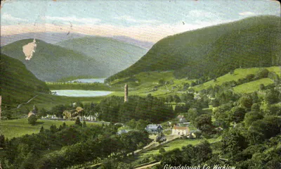 Glendalough, Condado de Wicklow — vista do lago e da torre — Laurence, Dublin