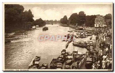 Richmond, A margem do rio — vista do rio com barcos e passeantes — Photocrom Wells, n° 63656