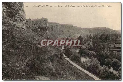 Saint-Moré — Os Rochos e a Cure, vista tirada da Gruta do Padre Leleu