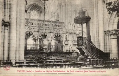 Troyes (Aube) - Interior da Igreja de Santa Madeleine - O Jubé, obra de Jean Guaide (1508-1517)