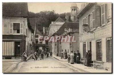 BAR-sur-SEINE - A Subprefeitura — Aux Galeries Bruyas, Guillot, editor