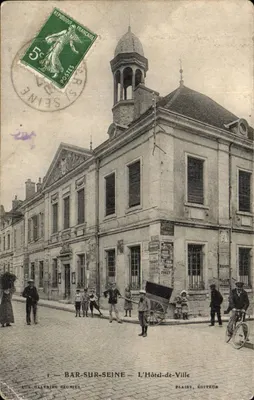 Bar-sur-Seine — O Hotel de Ville — Plaisy, editor