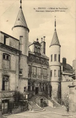 Troyes - L'Hôtel de Vauluisant — Monument historique (XVIe siècle) — Collection T.G.