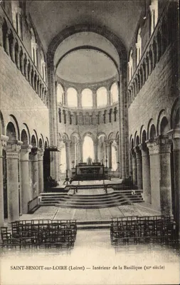 Saint-Benoît-sur-Loire (Loiret) — Interior da Basílica (século x),