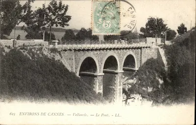 Cerca de Cannes — Vallauris — O Ponte — LL.