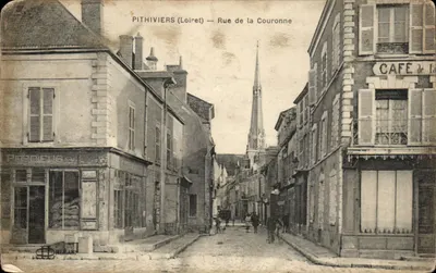 Pithiviers (Loiret) — Rue de la Couronne — editor Révane