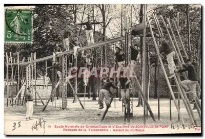 Escola Normal de Ginástica e Esgrima de JOINVILLE-le PONT — Assalto do Portique — Coleção F. Flury & Cie
